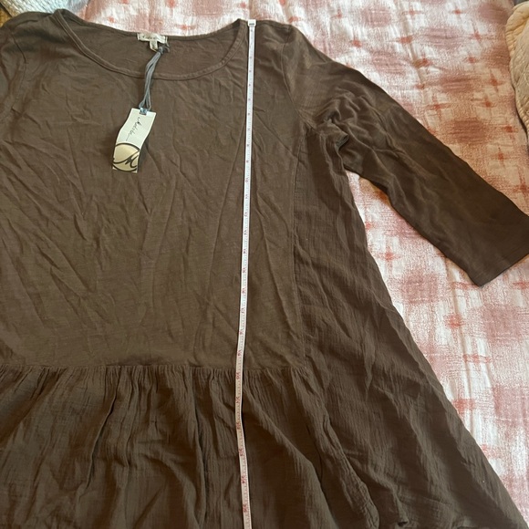 ✨3 for $12✨ (add to bundle for discount) Mod-O-Doc Long Sleeve Brown Tunic - Picture 8 of 9